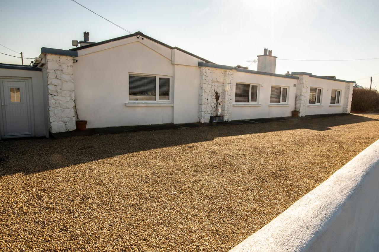 Beachcomber Cottages Ballyconneely Exterior photo
